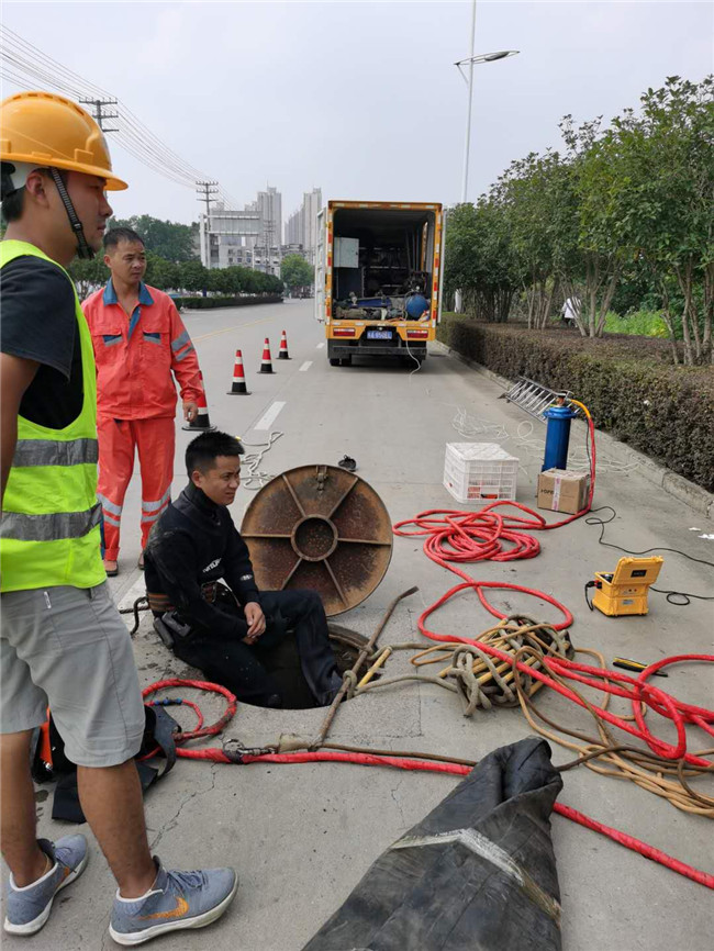 让胡路翻衬法管道修复技术主要工序