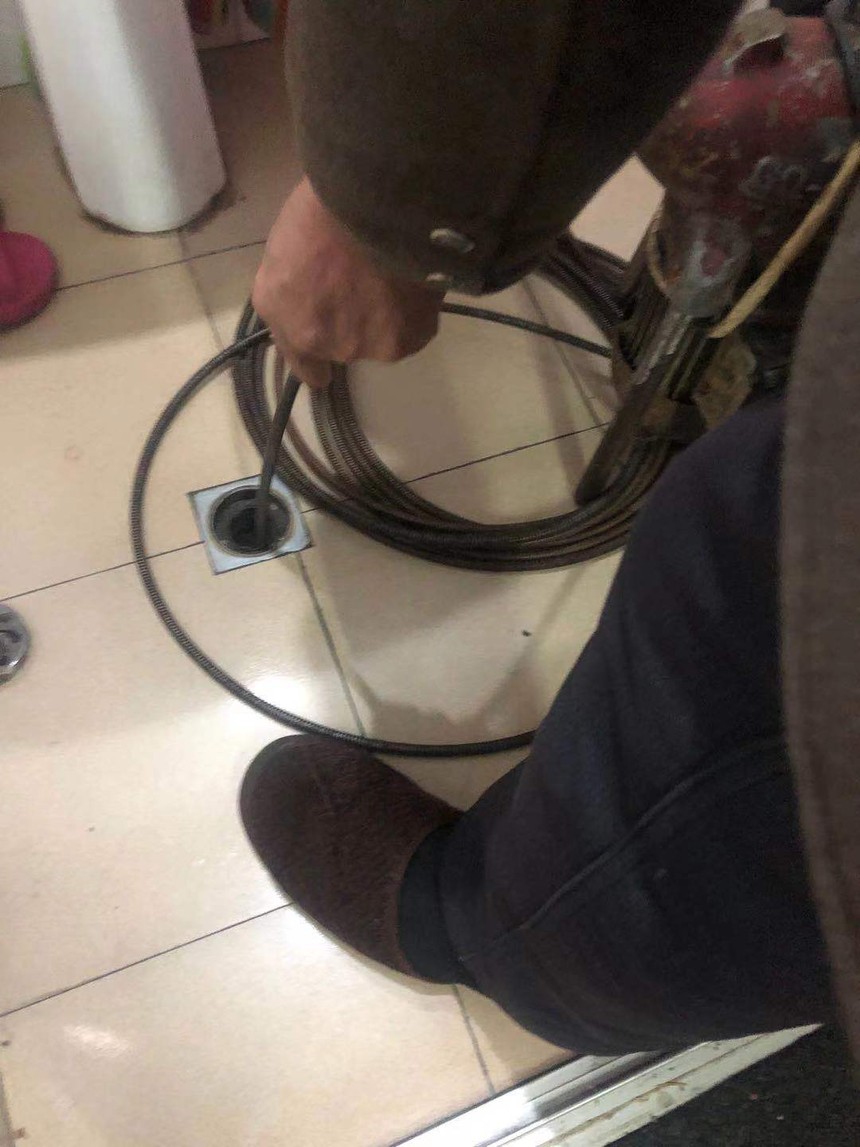 让胡路管道疏通，疏通下水道