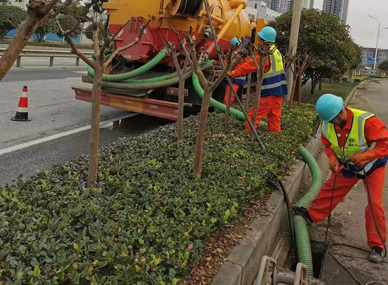 让胡路市政管道清淤